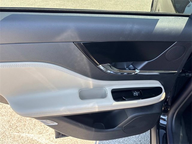 New 2025 Lincoln Corsair Grand Touring w/ Jet Appearance Package image 20