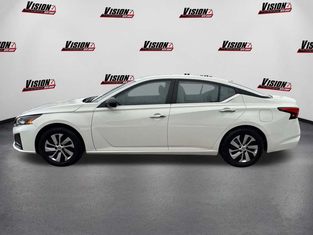 Certified 2025 Nissan Altima 2.5 S image 8