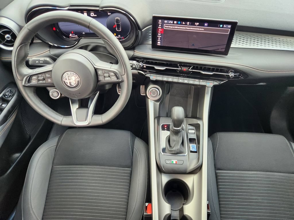 Used 2025 Alfa Romeo Tonale AWD/4WD image 26