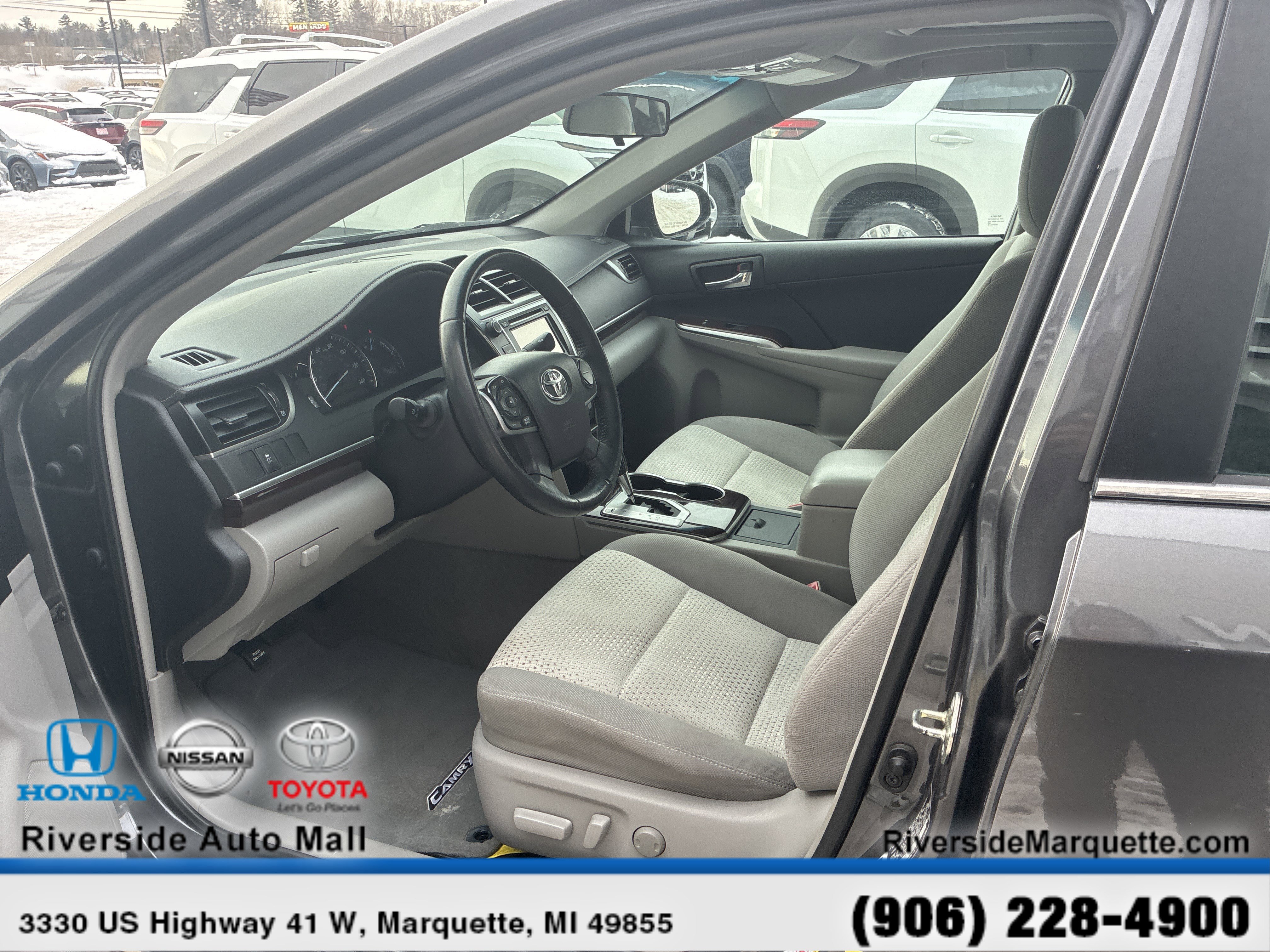 Used 2014 Toyota Camry SE image 15