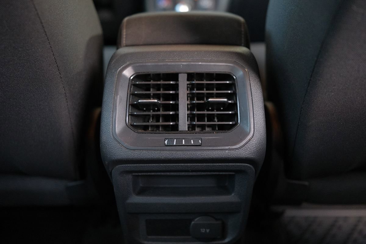 Used 2020 Volkswagen Tiguan S FWD image 34