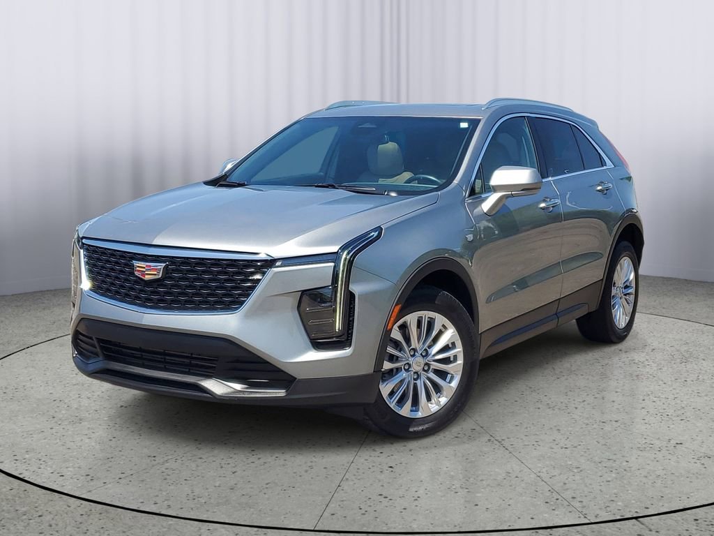 Used 2024 Cadillac XT4 Luxury w/ Cold Weather Package AWD/4WD image 1