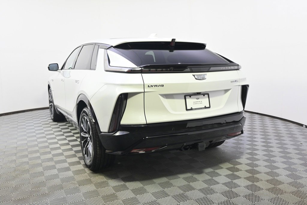 New 2025 Cadillac Lyriq Sport image 4
