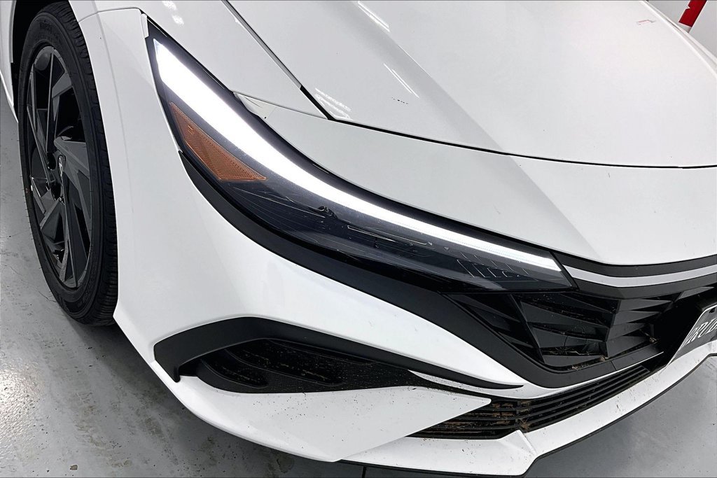 New 2026 Hyundai Elantra Sport FWD image 25