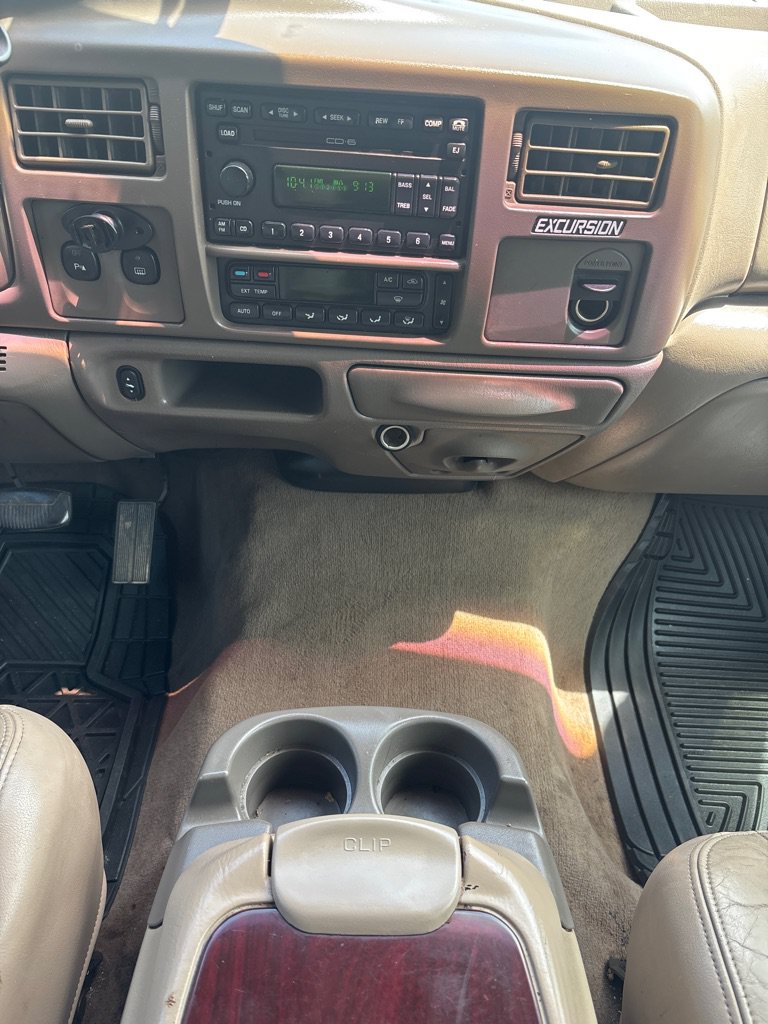 Used 2002 Ford Excursion Limited RWD image 15
