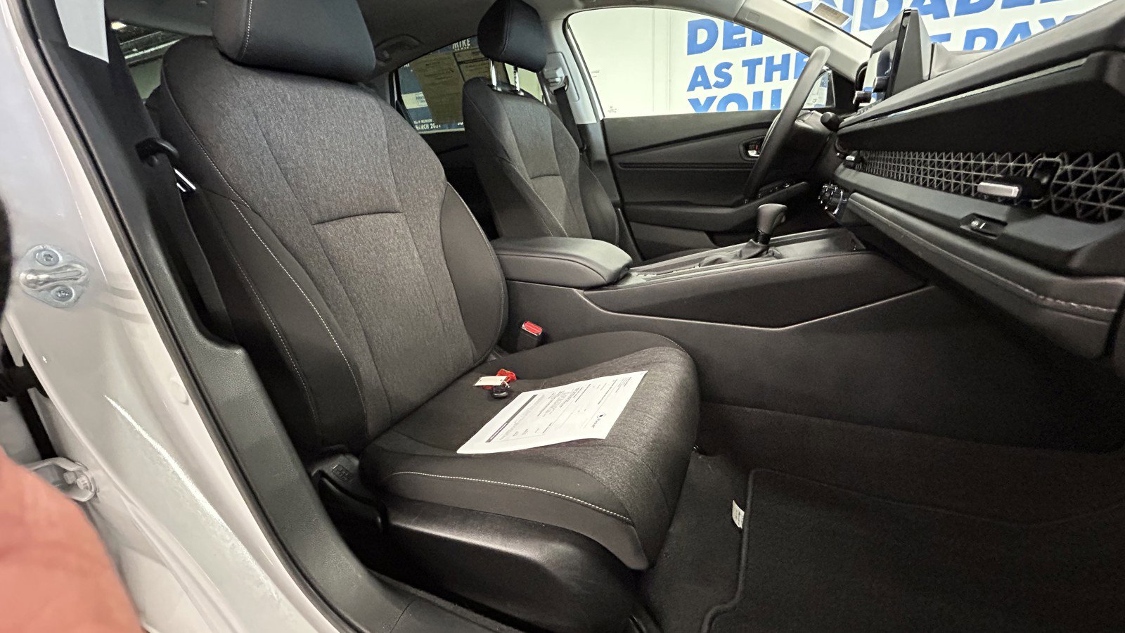 Certified 2025 Honda Accord SE image 18