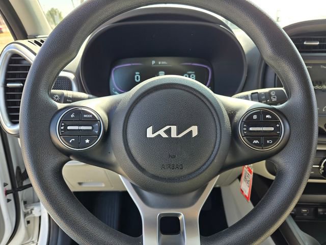 Used 2025 Kia Soul LX w/ LX Technology Package image 21