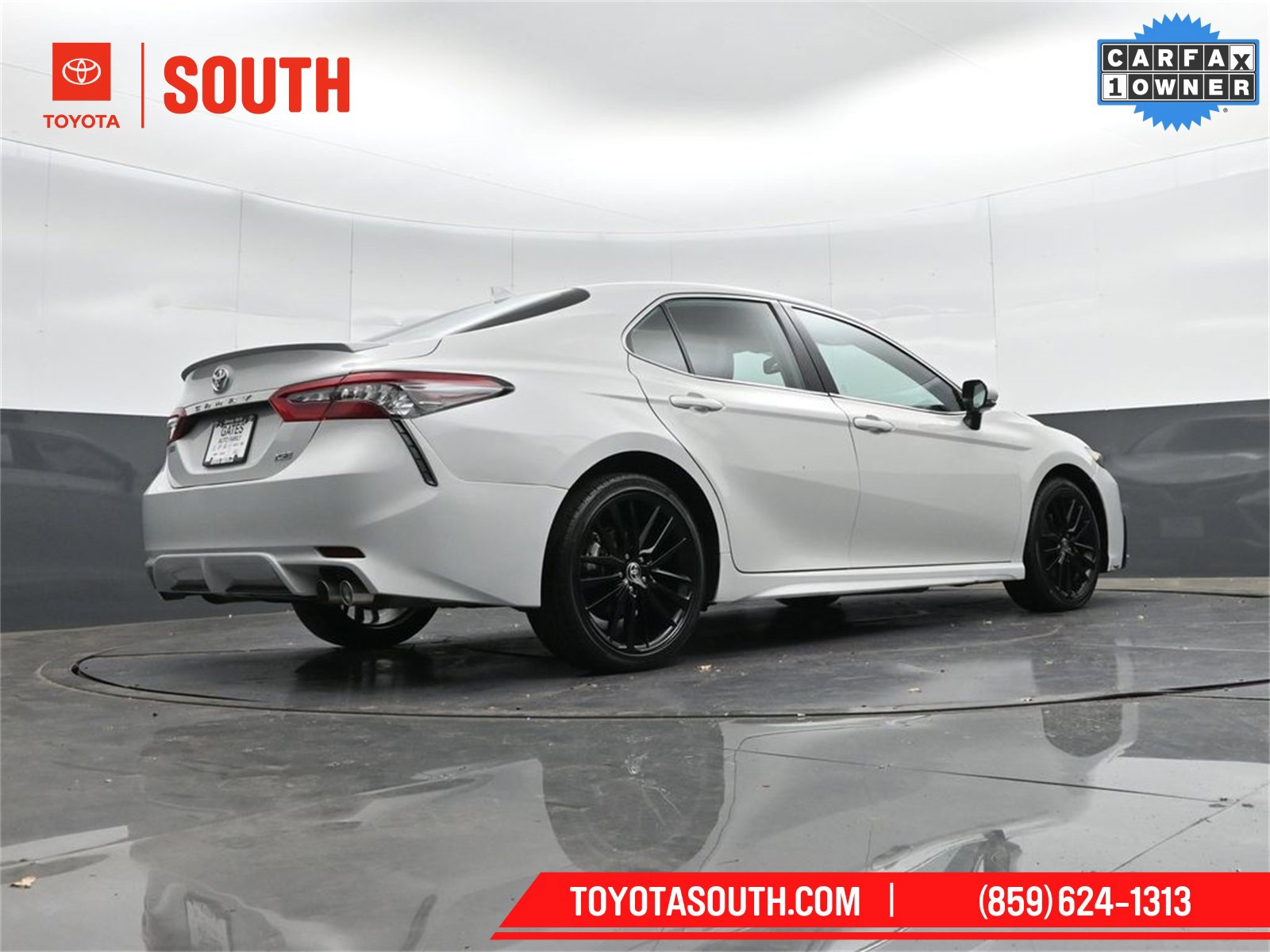 Used 2023 Toyota Camry XSE image 33