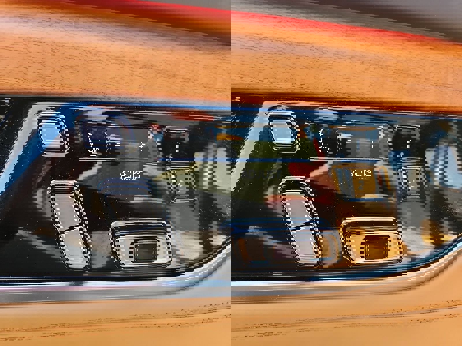 Used 2022 Jeep Grand Wagoneer Series III w/ Flexible Seating Group image 22