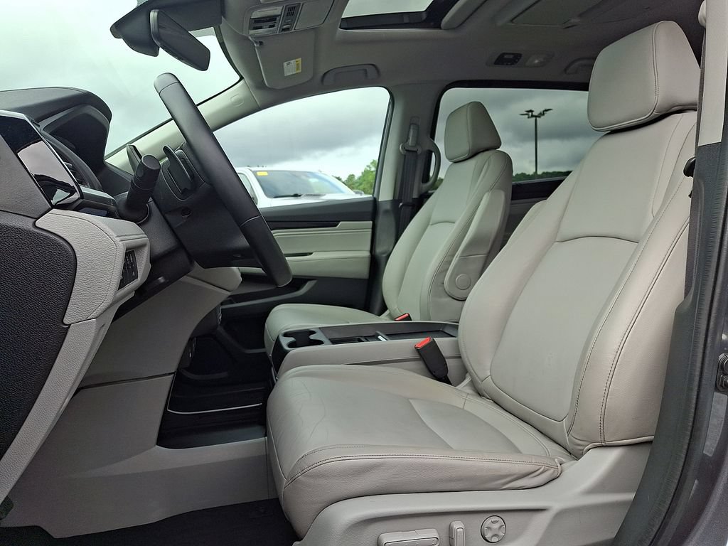 Used 2024 Honda Odyssey Touring image 13