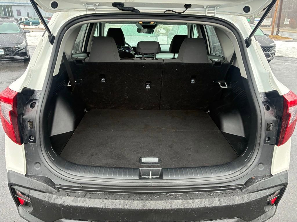 Used 2024 Kia Seltos LX image 12
