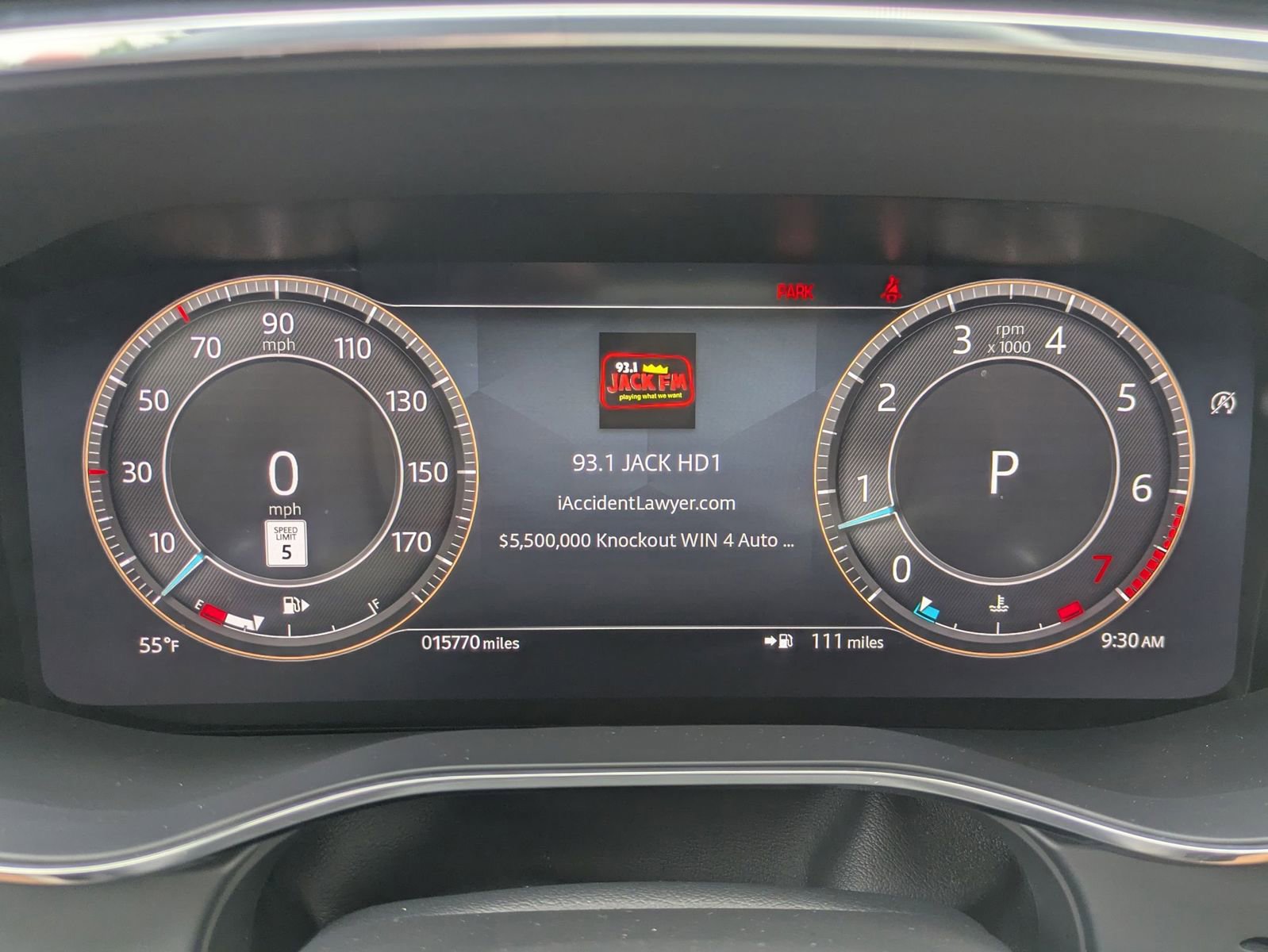 Used 2024 Jaguar F-PACE R-Dynamic S image 11