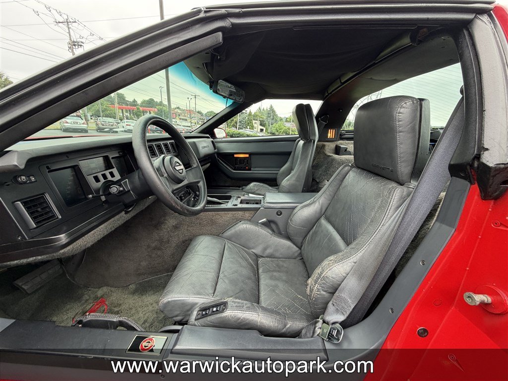 Used 1987 Chevrolet Corvette Coupe RWD image 9