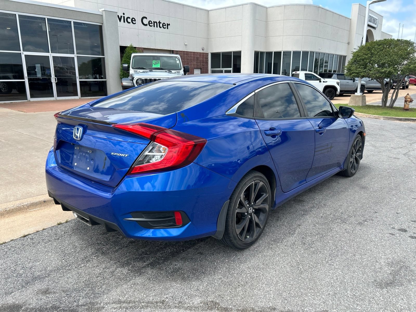 Used 2021 Honda Civic Sport image 5