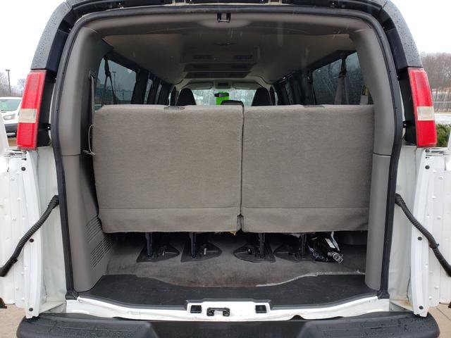 Used 2016 Chevrolet Express 3500 LT w/ LT Preferred Equipment Group RWD image 5