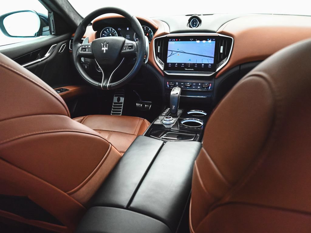 Used 2023 Maserati Ghibli Modena Q4 AWD/4WD image 35