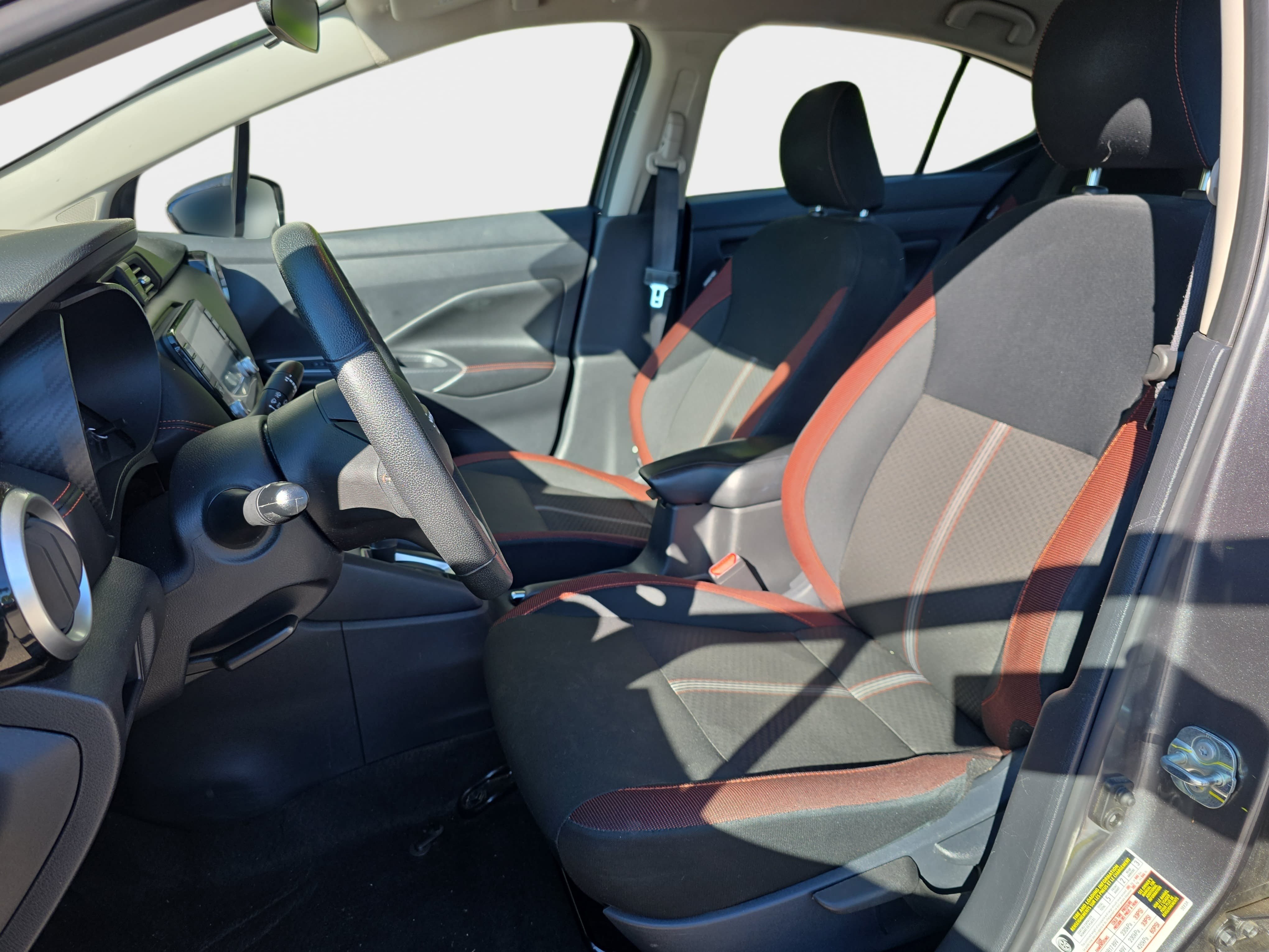 Used 2024 Nissan Versa SR FWD image 5