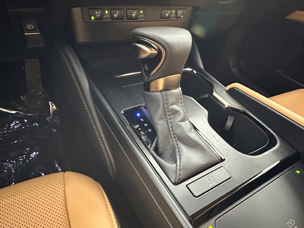 Used 2024 Lexus ES 350 w/ Premium Package FWD image 27