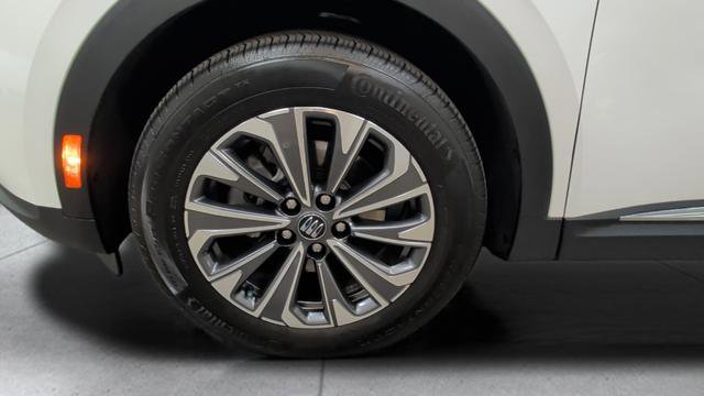 Used 2025 Buick Envision Preferred AWD/4WD image 27