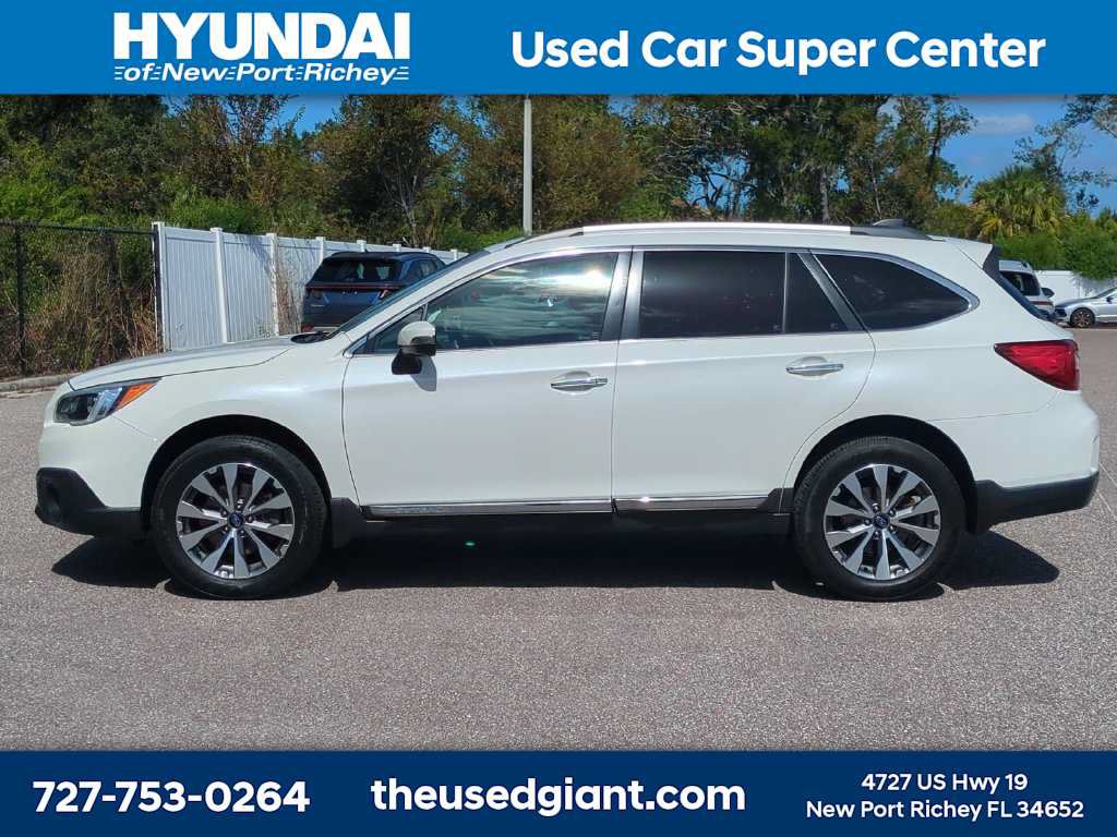 Used 2017 Subaru Outback 2.5i Touring w/ Popular Package #5A AWD/4WD image 2
