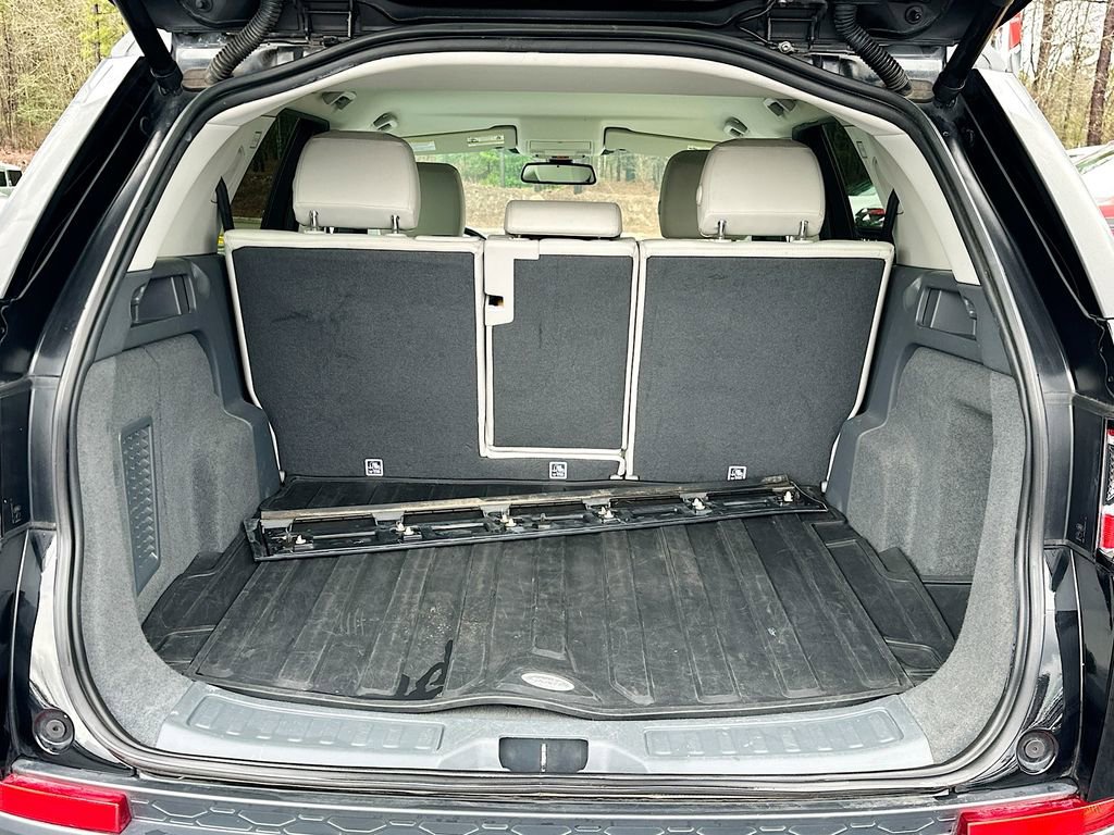 Used 2016 Land Rover Discovery Sport SE image 15