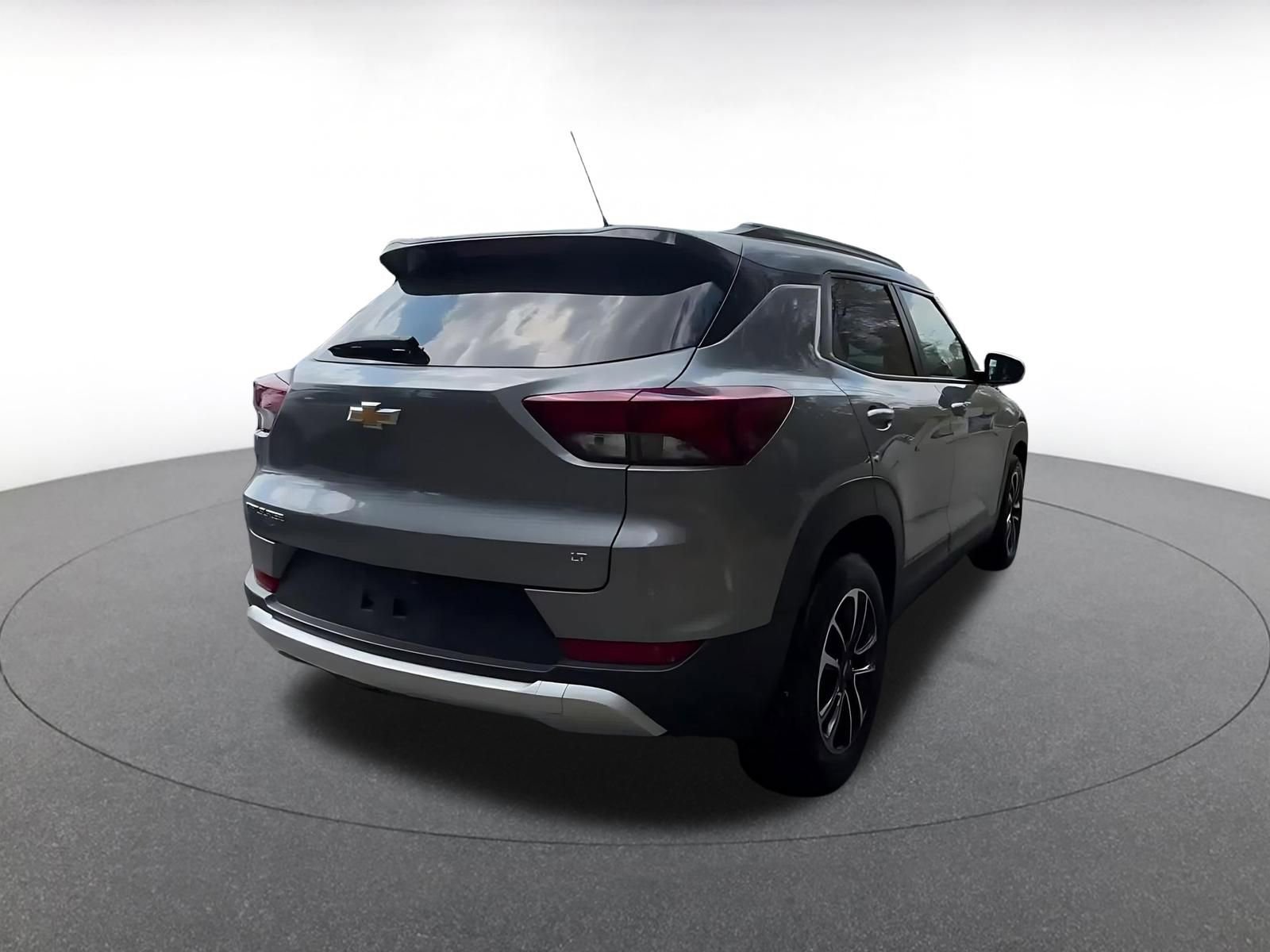 Used 2025 Chevrolet TrailBlazer LT image 14