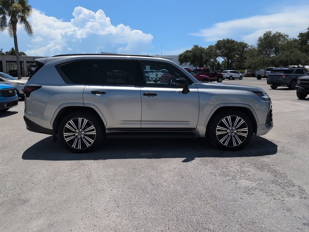 Used 2023 Lexus LX 600 4WD w/ Appearance Package image 2