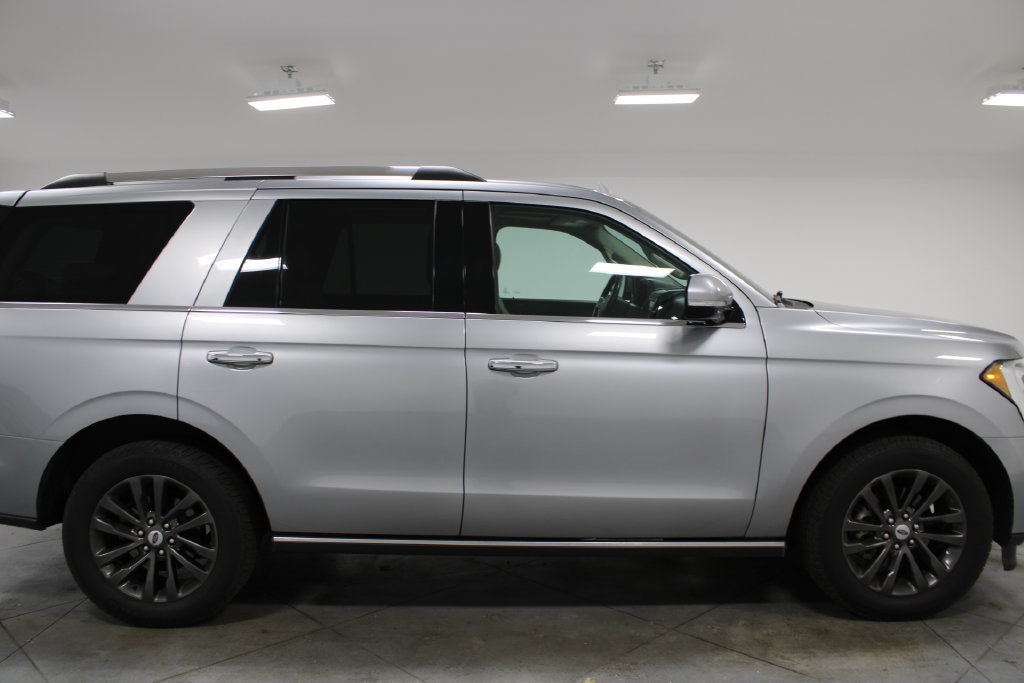 Used 2020 Ford Expedition Limited w/ Equipment Group 301A RWD image 11