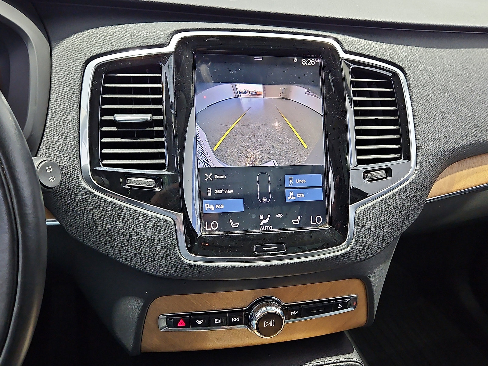 Used 2022 Volvo XC90 T6 Momentum AWD/4WD image 17