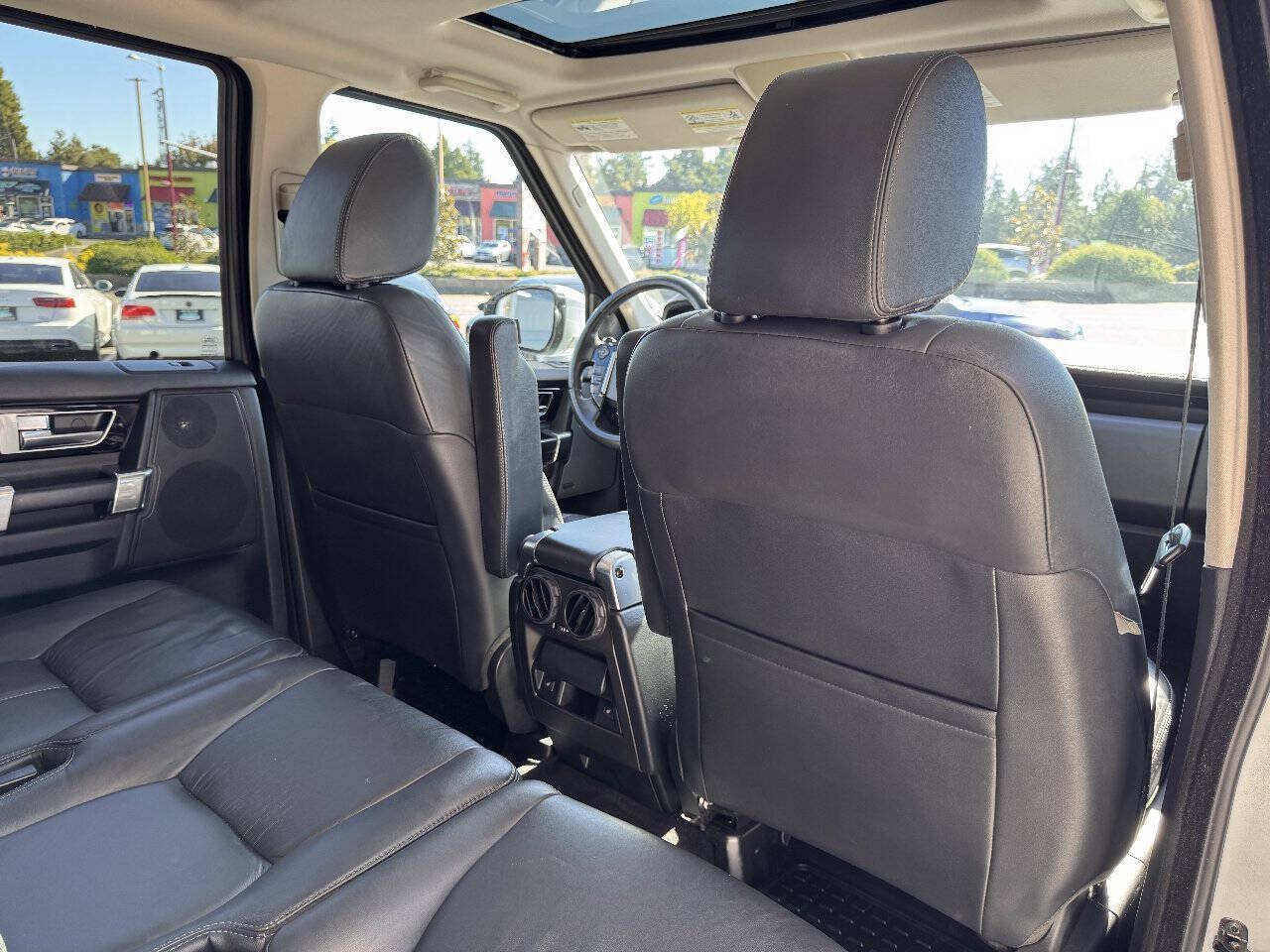 Used 2016 Land Rover LR4 HSE LUX AWD/4WD image 21