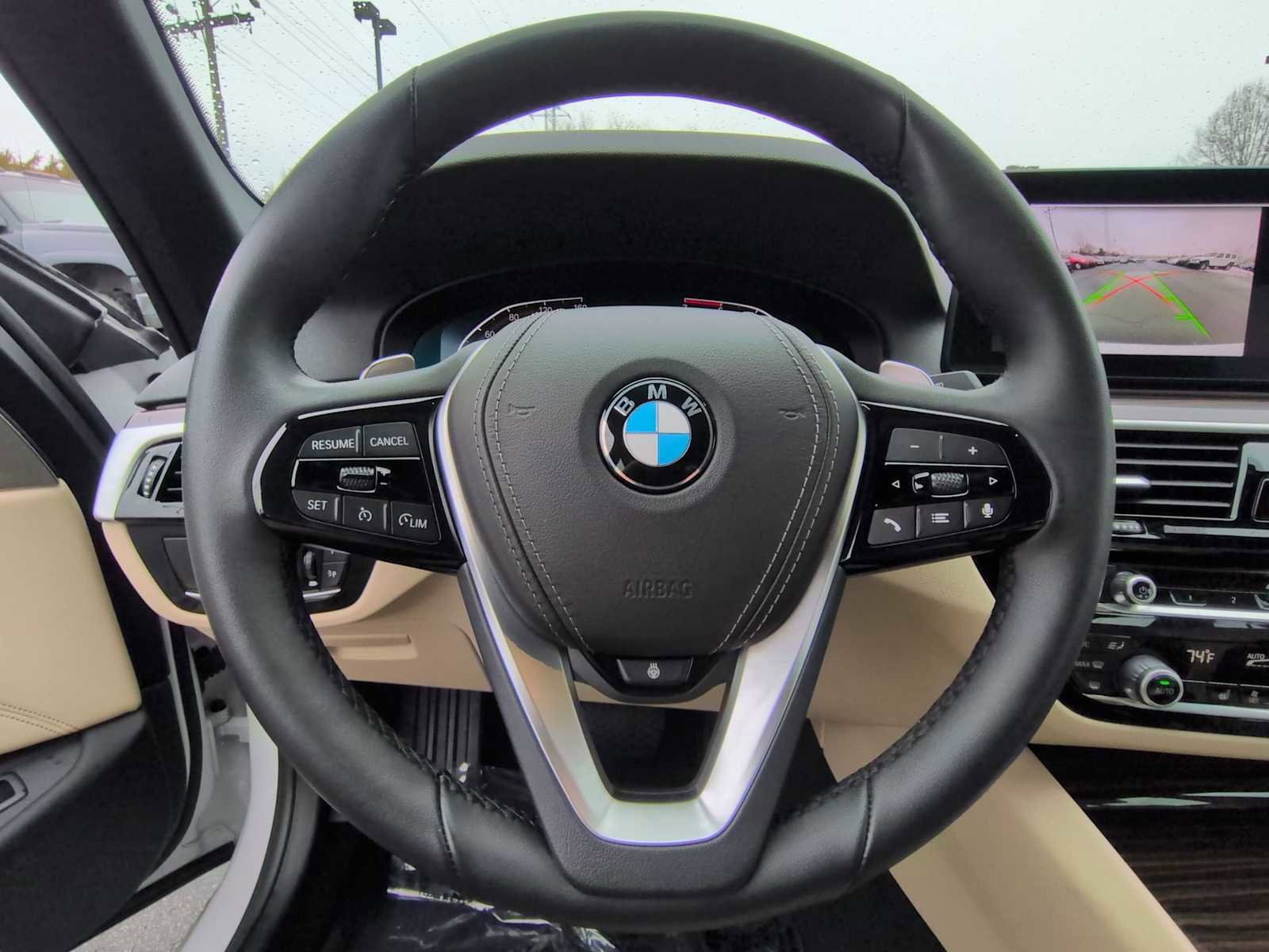 Used 2023 BMW 530i xDrive w/ Premium Package image 25