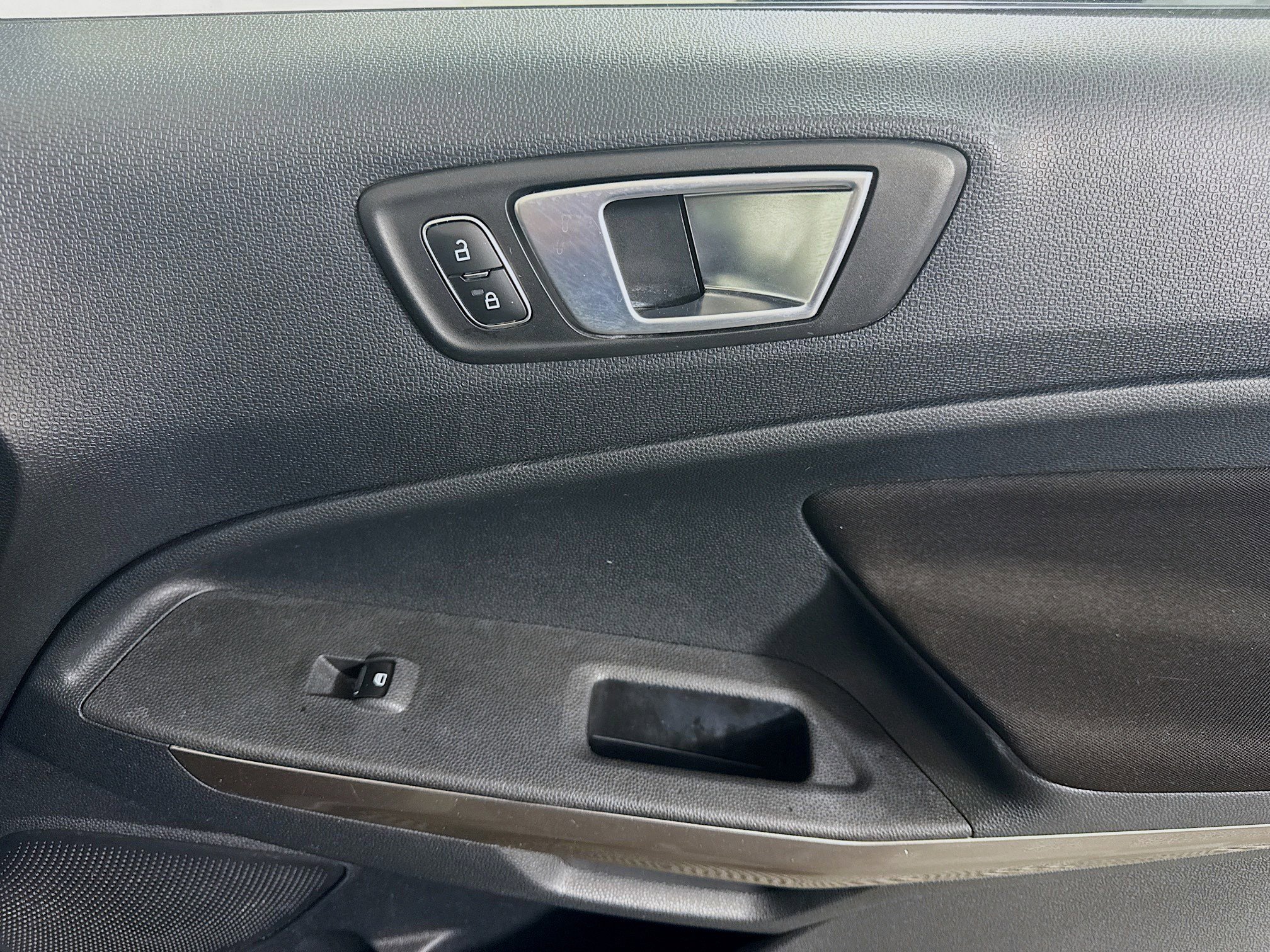 Used 2019 Ford EcoSport SE image 31