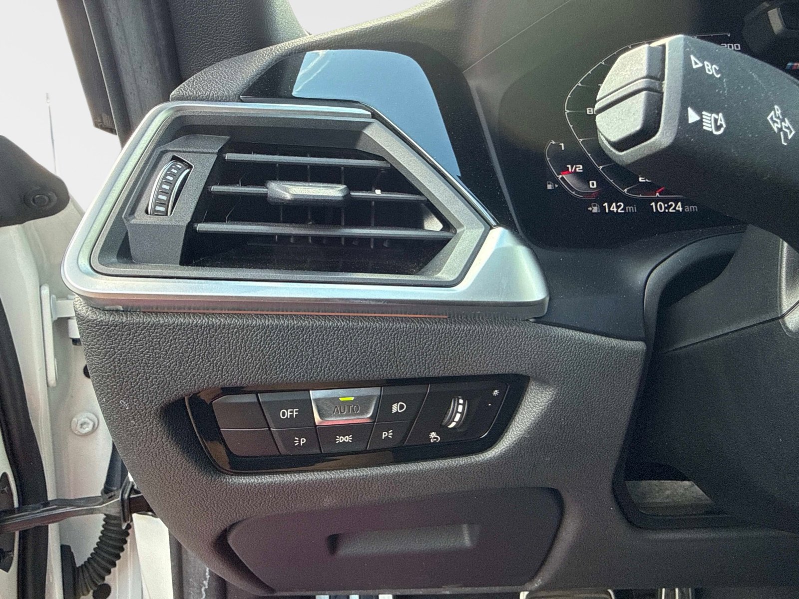 Used 2023 BMW M4 xDrive Competition image 51