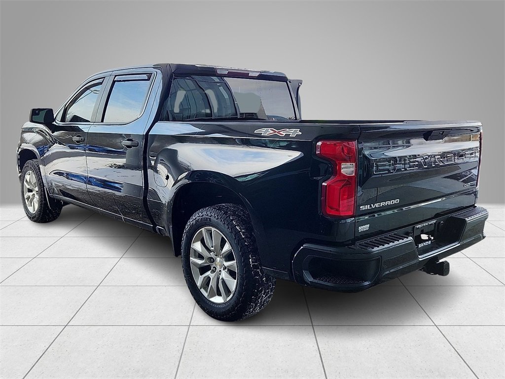 Used 2020 Chevrolet Silverado 1500 Custom w/ Custom Value Package image 4