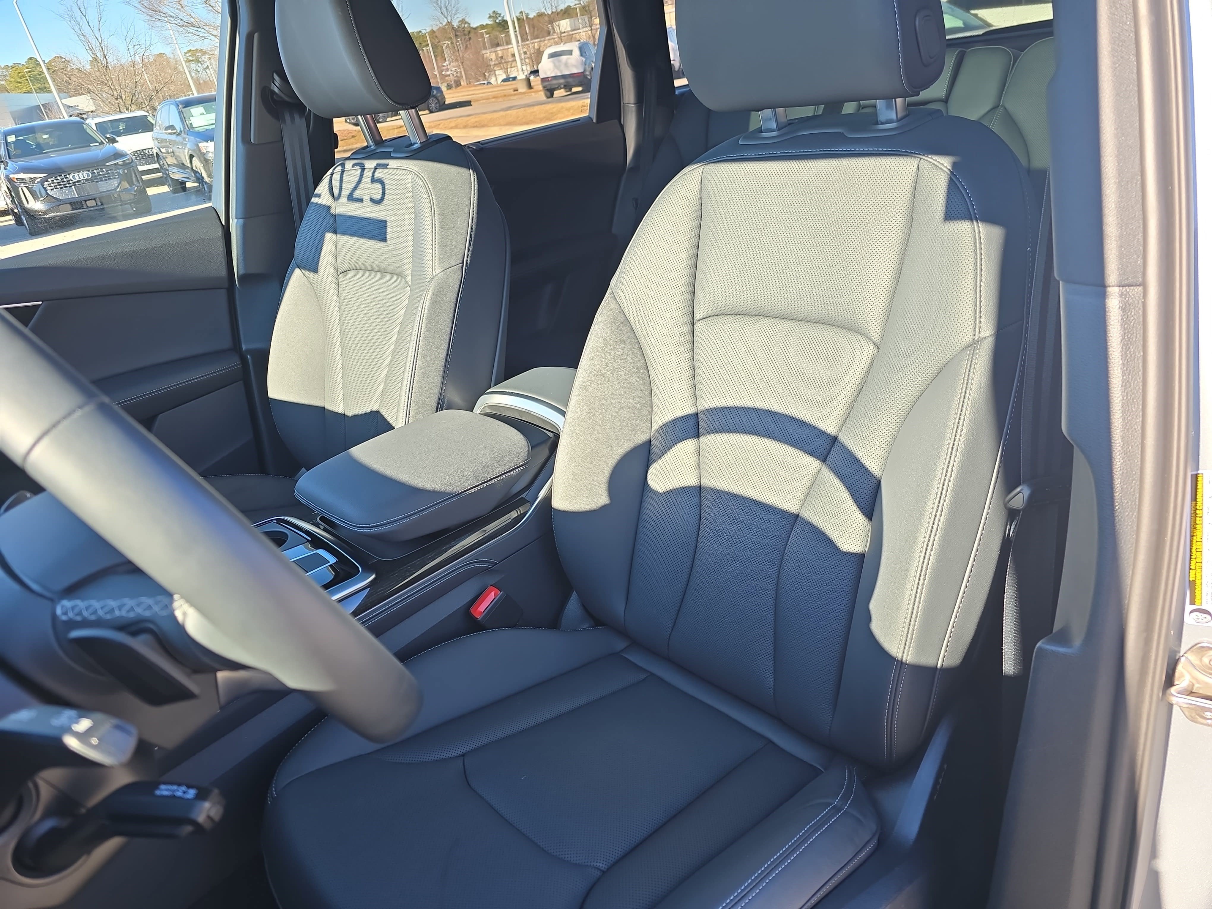 Certified 2025 Audi Q7 2.0T Premium Plus w/ Premium Plus Package image 15