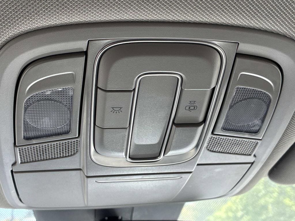 Used 2020 Hyundai Santa Fe SEL AWD/4WD image 35
