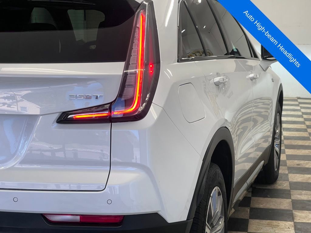 Used 2023 Cadillac XT4 Sport image 12