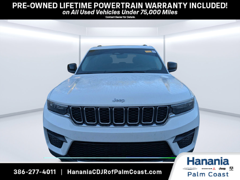 Used 2023 Jeep Grand Cherokee Laredo RWD image 8