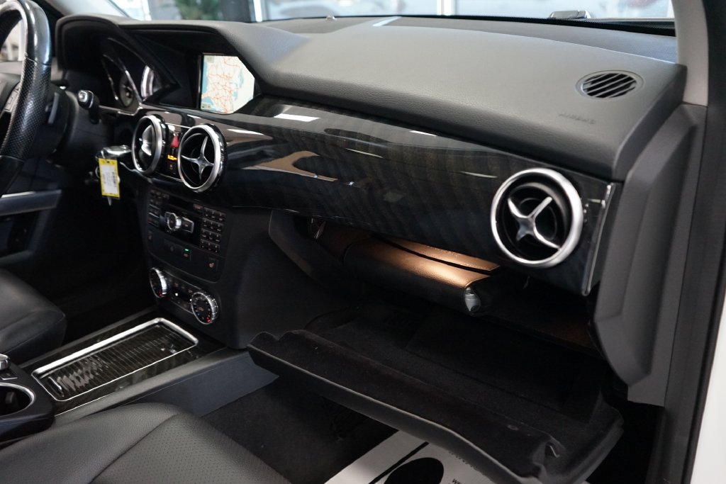 Used 2015 Mercedes-Benz GLK 350 4MATIC image 42
