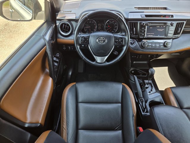 Used 2018 Toyota RAV4 SE w/ Power Extra Value Package FWD image 11