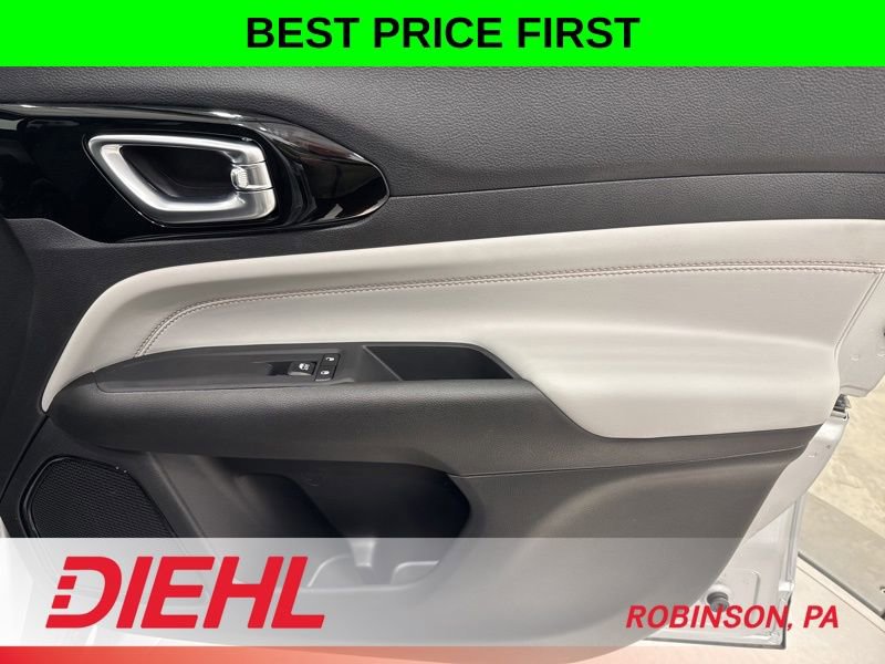 New 2026 Jeep Compass Limited image 15