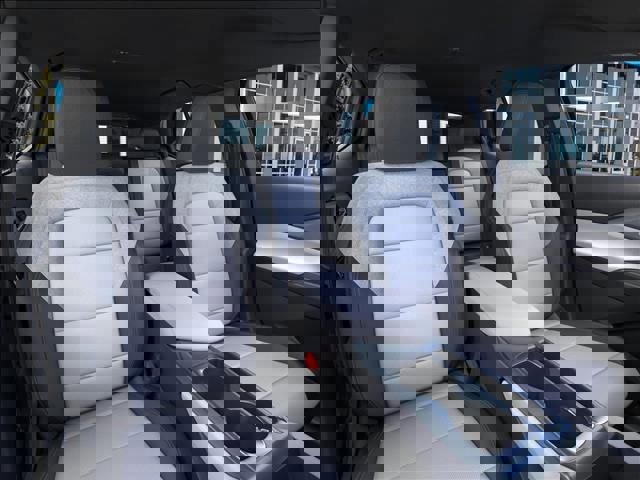 New 2025 Chevrolet Equinox EV LT image 16