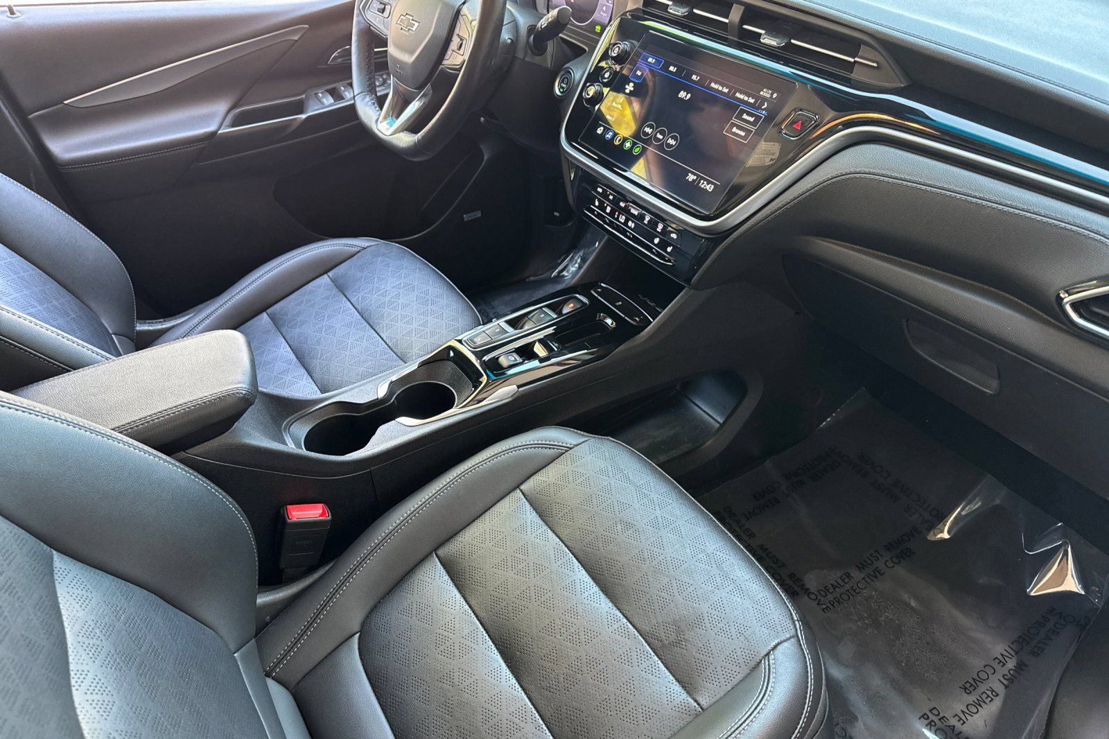 Used 2023 Chevrolet Bolt LT w/ Infotainment Package FWD image 19