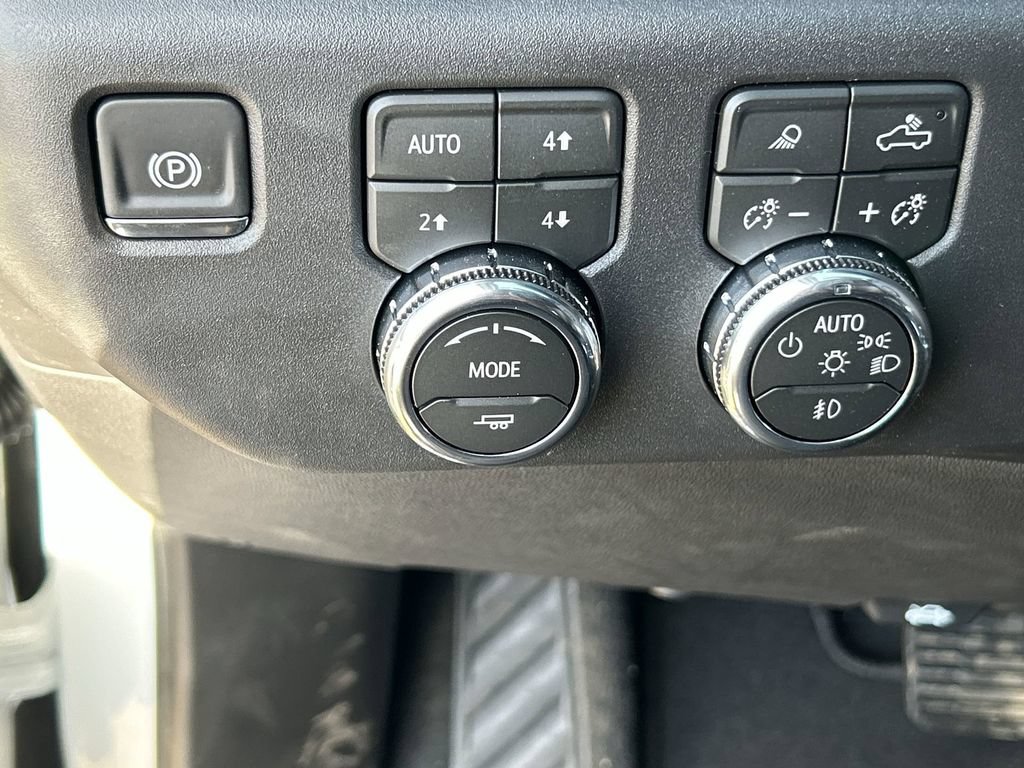 New 2026 GMC Sierra 1500 SLT w/ SLT Premium Plus Package AWD/4WD image 18