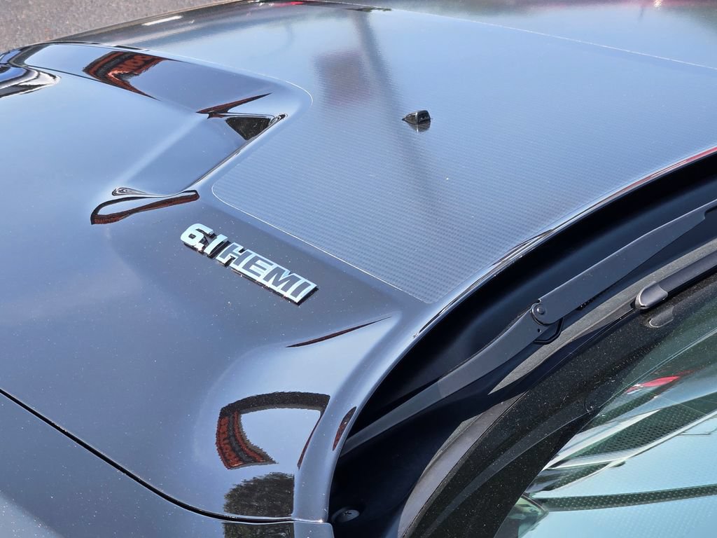 Used 2009 Dodge Challenger SRT8 w/ SRT Option Group II RWD image 23