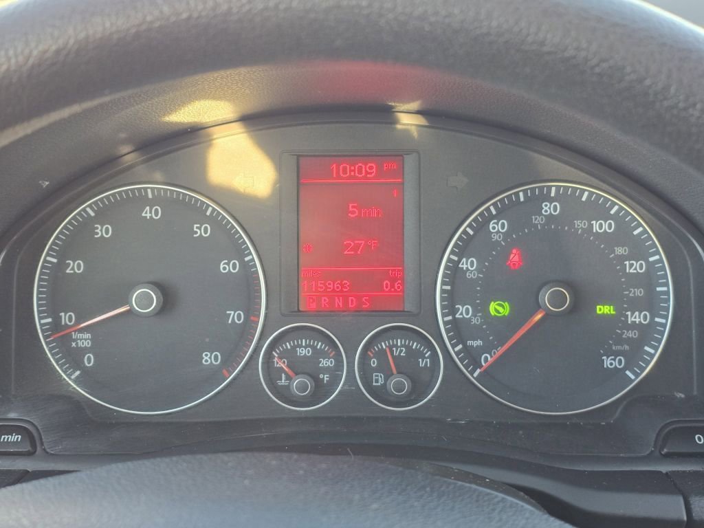 Used 2008 Volkswagen Rabbit S image 16