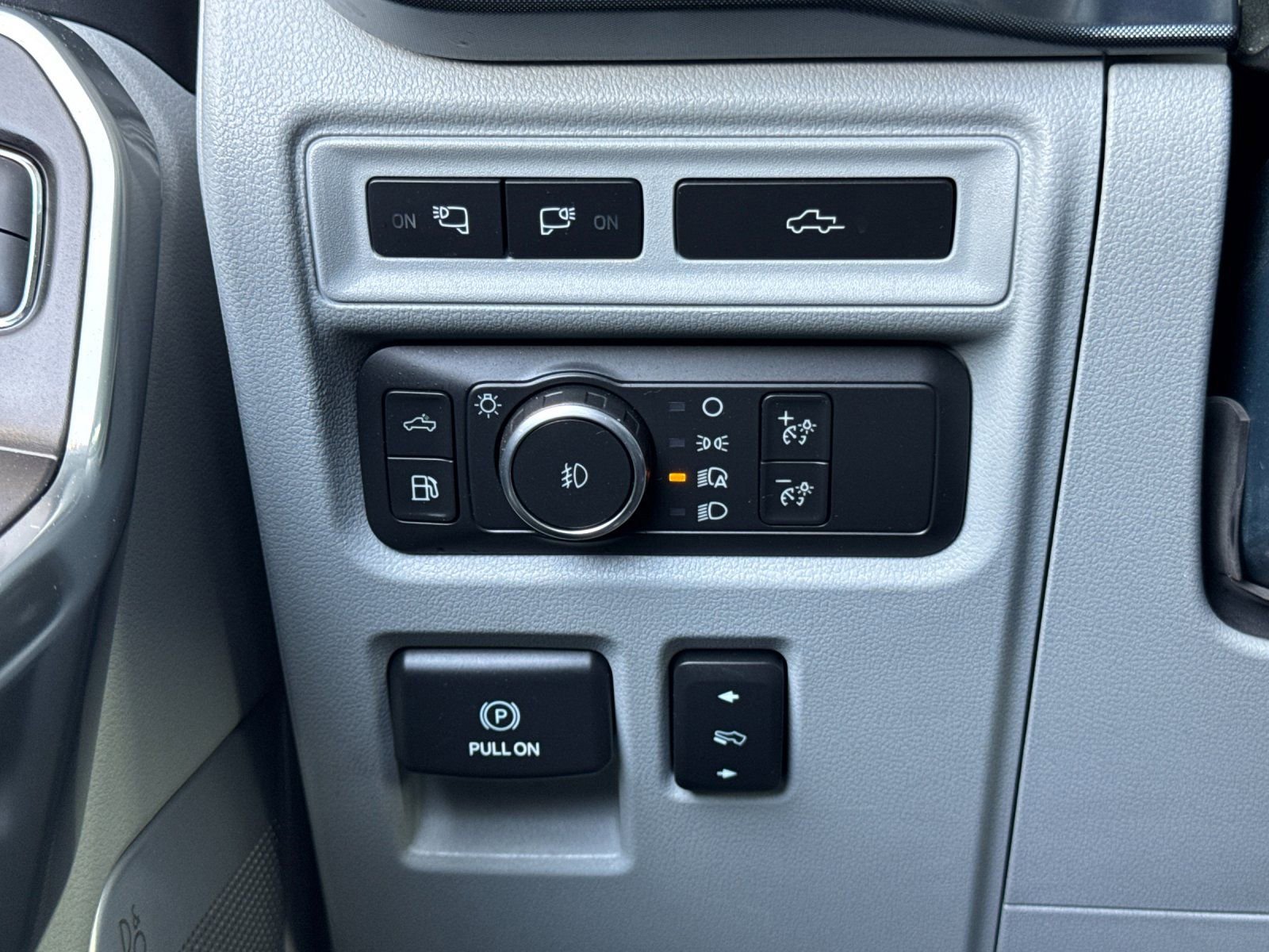 Used 2021 Ford F150 Limited AWD/4WD image 33