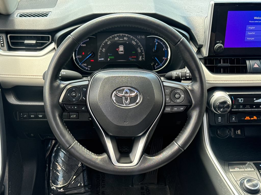 Used 2025 Toyota RAV4 XLE w/ Convenience Package AWD/4WD image 14