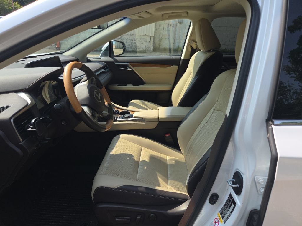 Used 2019 Lexus RX 350 AWD w/ Navigation Package image 24