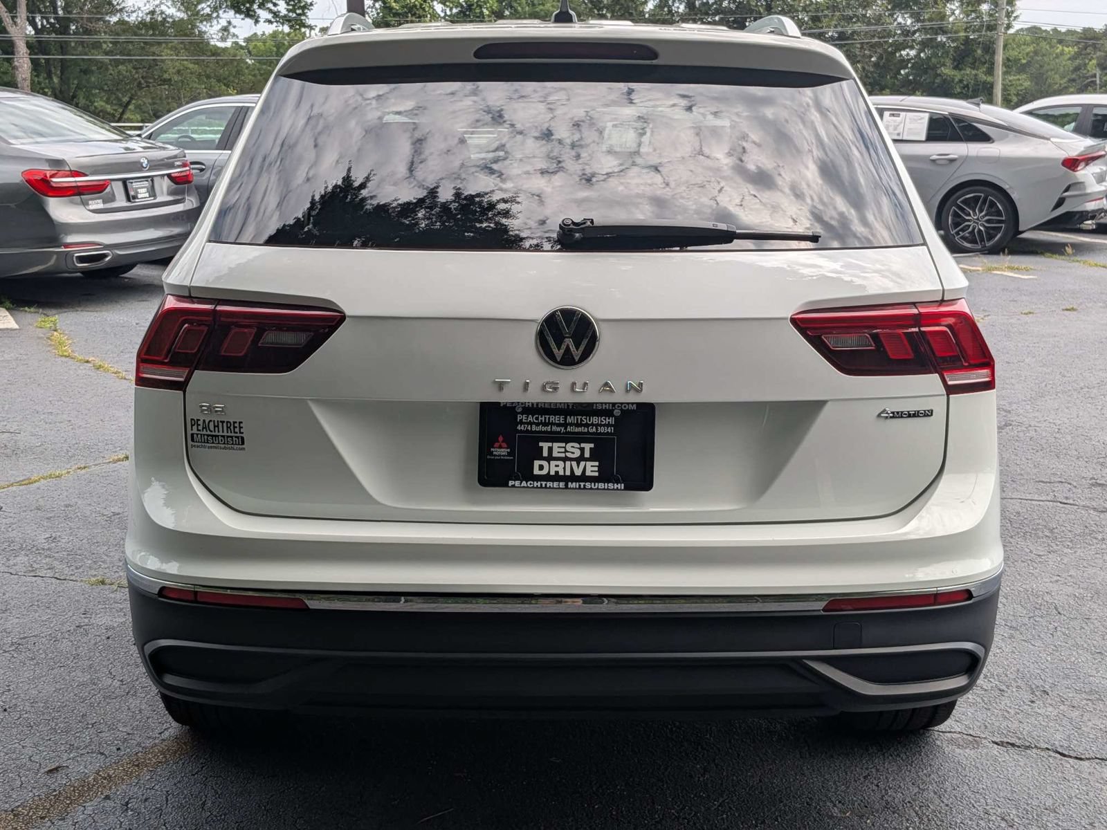 Used 2024 Volkswagen Tiguan Wolfsburg Edition AWD/4WD image 5